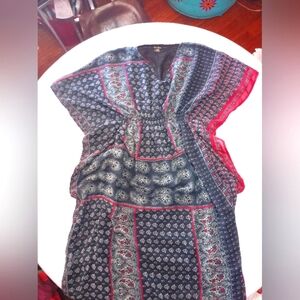 Ana & Rose Black and Red Paisley Kaftan Style Dress